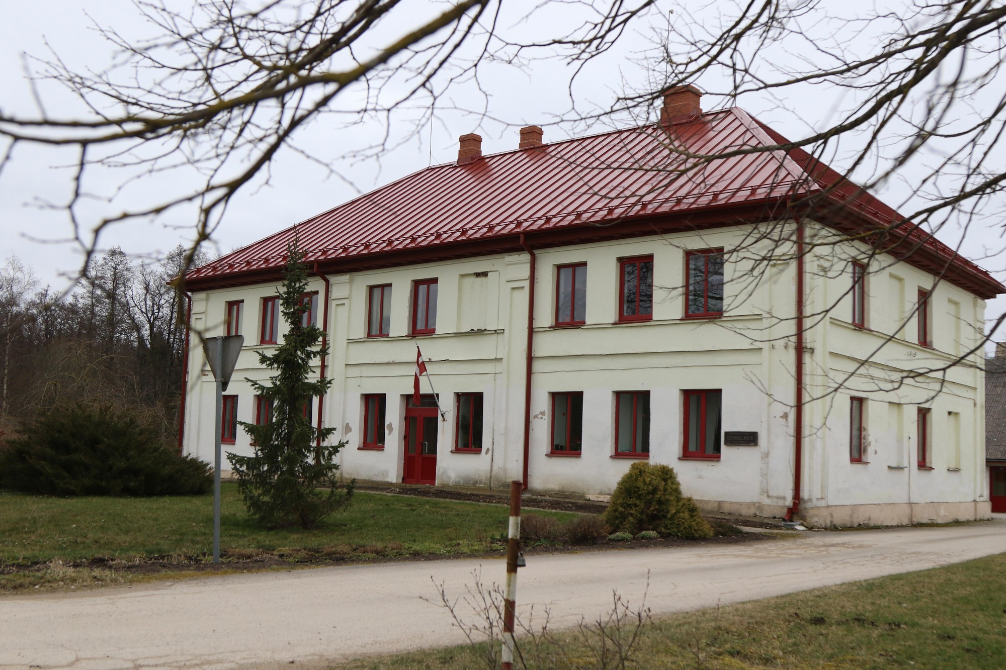 Lai nestāv tukšas telpas