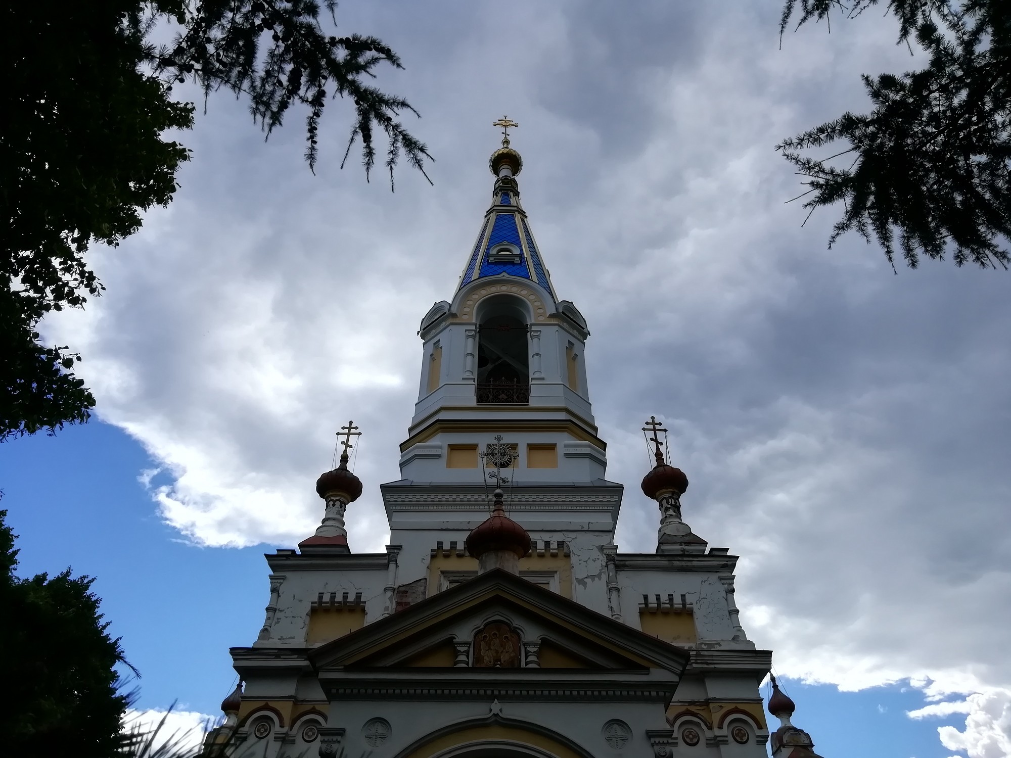 Sūdzas par Bāriņu ielas pareizticīgo baznīcas zvanu zvanīšanu