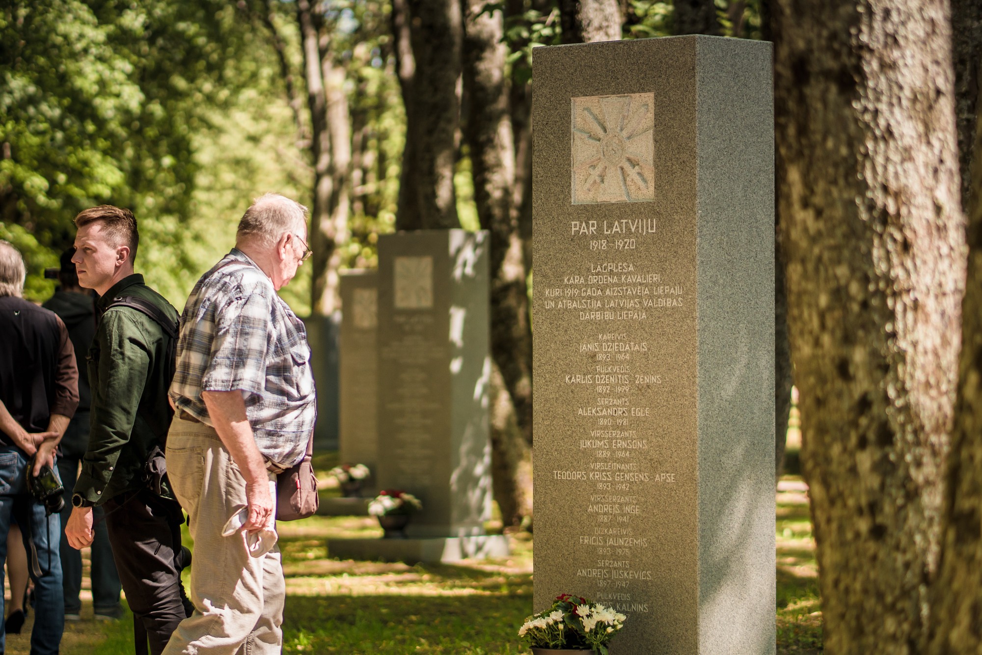 Atklātas Lāčplēša Kara ordeņa kavalieriem veltītās stēlas
