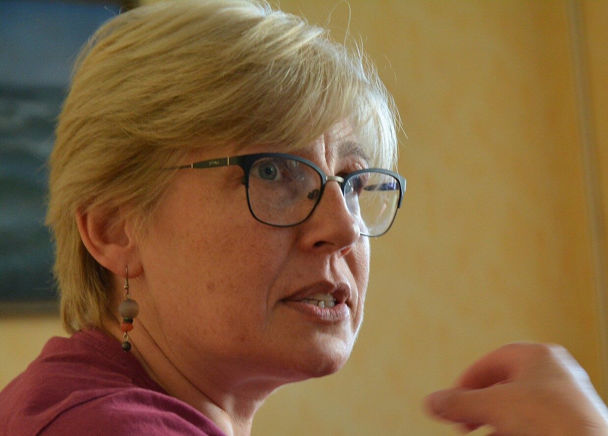 Radošo profesiju foruma rīkošanu nesasteigs