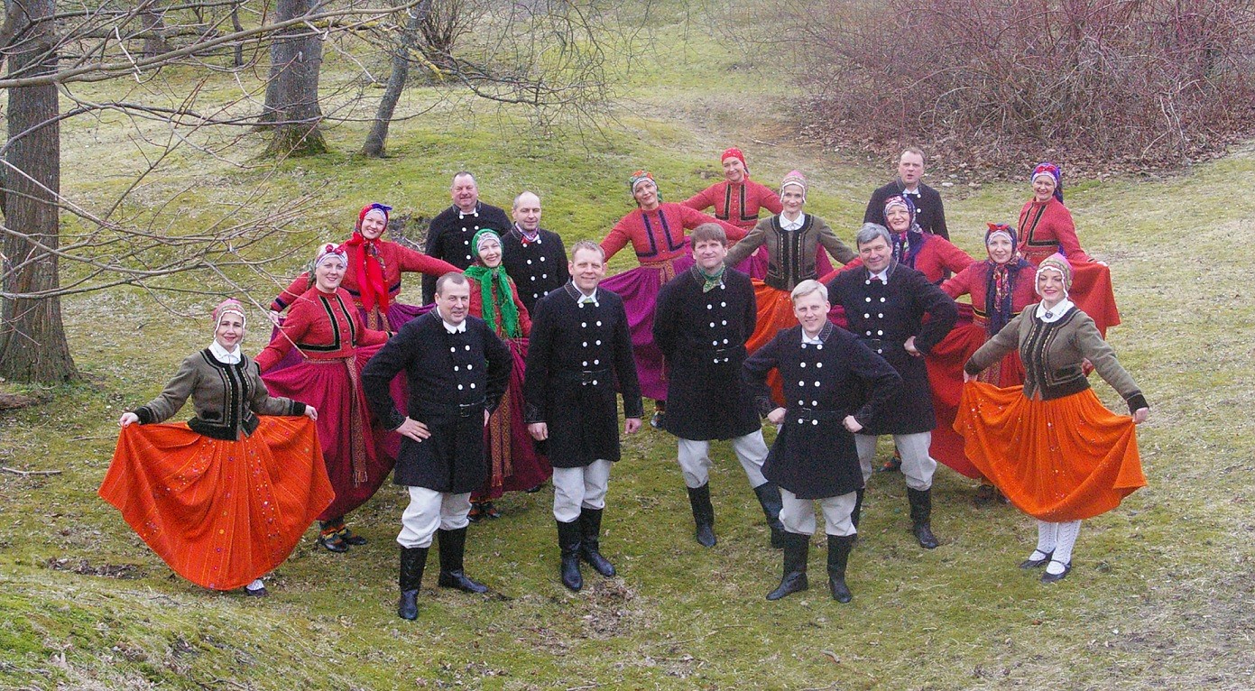 Aicina pieteikties dalībai tautas deju festivālā ”Rudens nāca sētiņā”