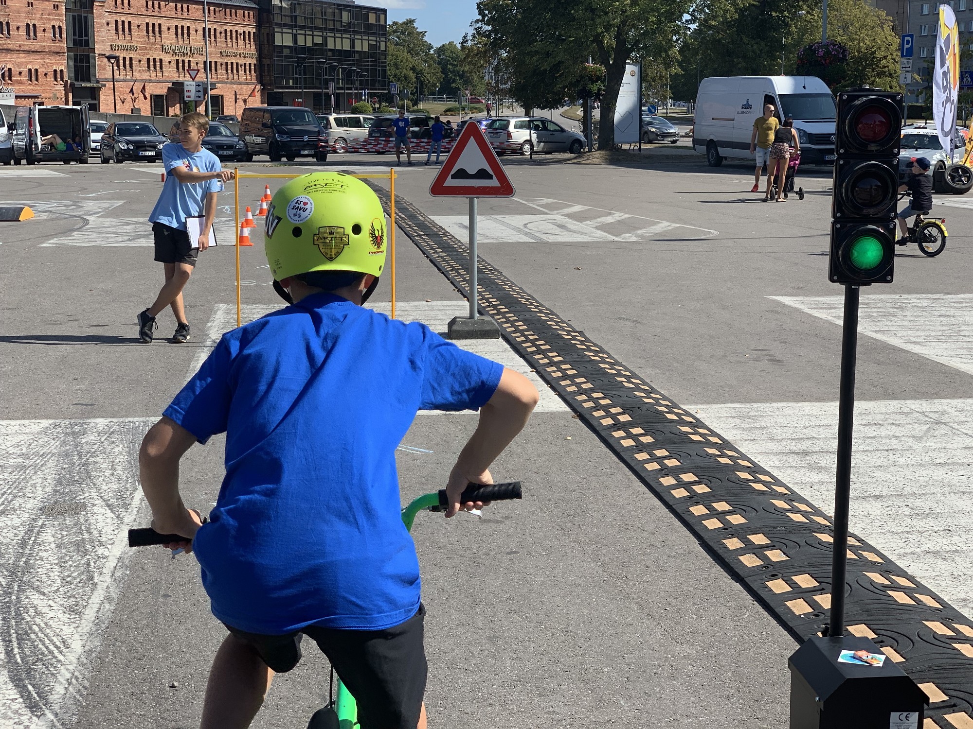 “Bērnu rallija” finālsacensībās noskaidroti labākie jaunie velobraucēji