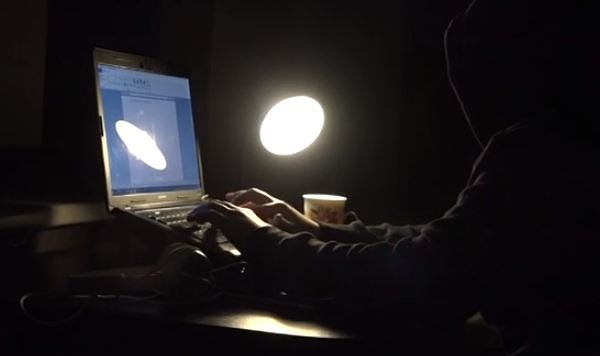 Krāpniecības shēmā pa telefonu no iedzīvotājiem izkrāpj ievērojamas naudas summas