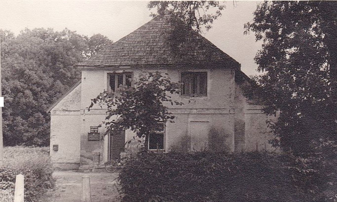 Vāc liecības par Vībiņu muižu un padomju saimniecību Embūtes ciemā
