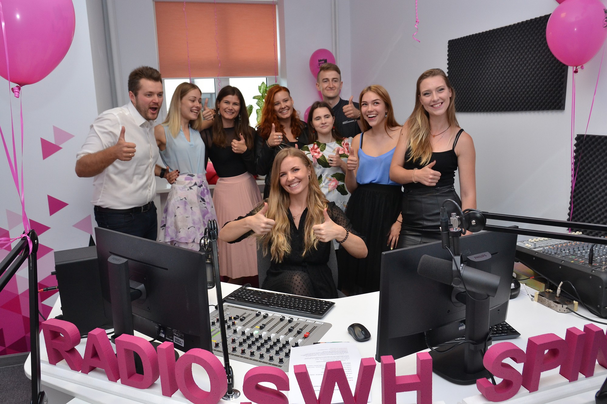 Atklāj Liepājas studentu radio staciju