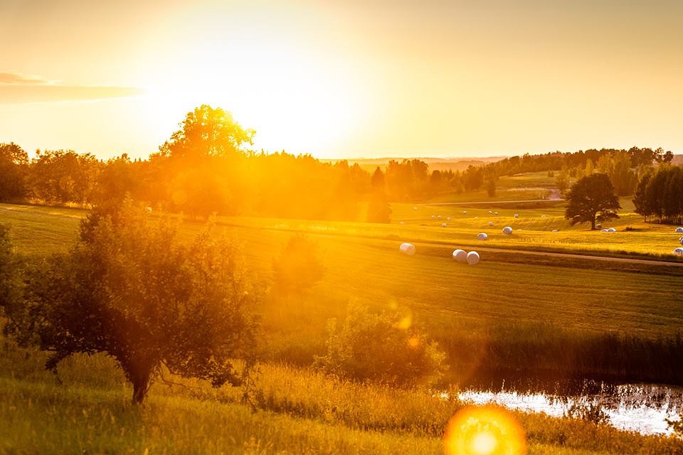 Liepājā atklāta fotomākslinieces Aijas Melbārdes izstāde, kas veltīta filmai “Nekas mūs neapturēs”
