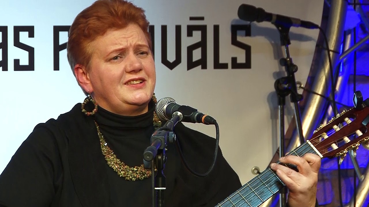 ”Austras istabā” notiks Intas Pauļukas koncerts un ukuleles meistarklase