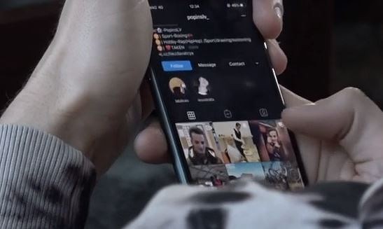 Diskutē par interneta lietošanas paradumiem ģimenē 