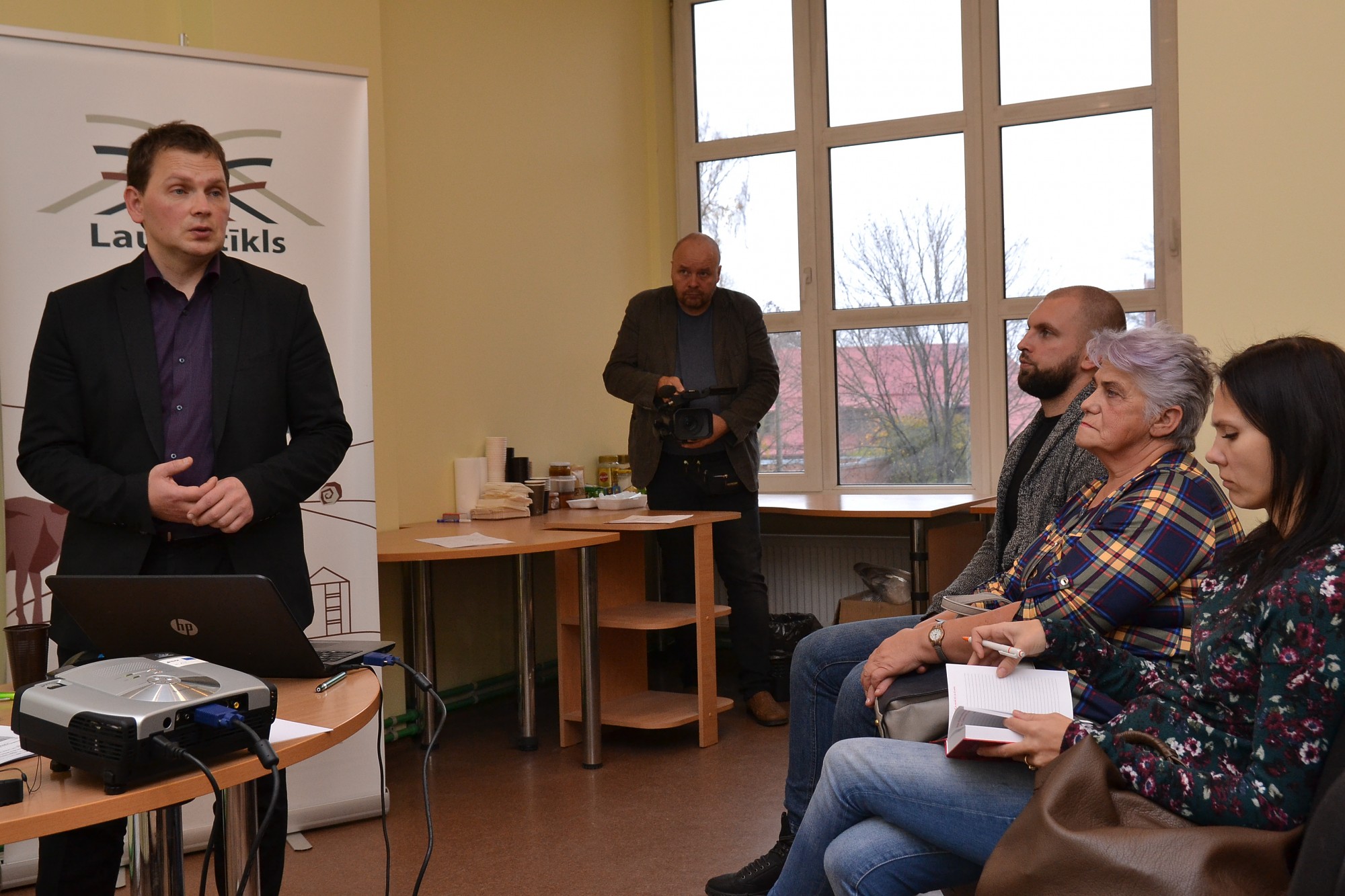 Jaunieši laukos redz gan uzņēmējdarbības potenciālu, gan ģimenei piemērotu vidi