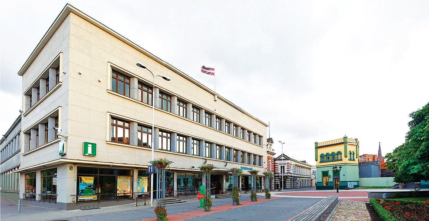 Biedrības namā notiks literāri muzikāls uzvedums par Kārļa Ulmaņa un Zigfrīda Annas Meirovica dzīvi