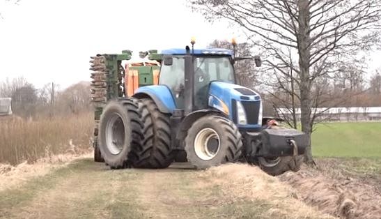 Kandavas Lauksaimniecības tehnikuma jaunieši iepazīstas ar videi draudzīgu saimniekošanu laukos