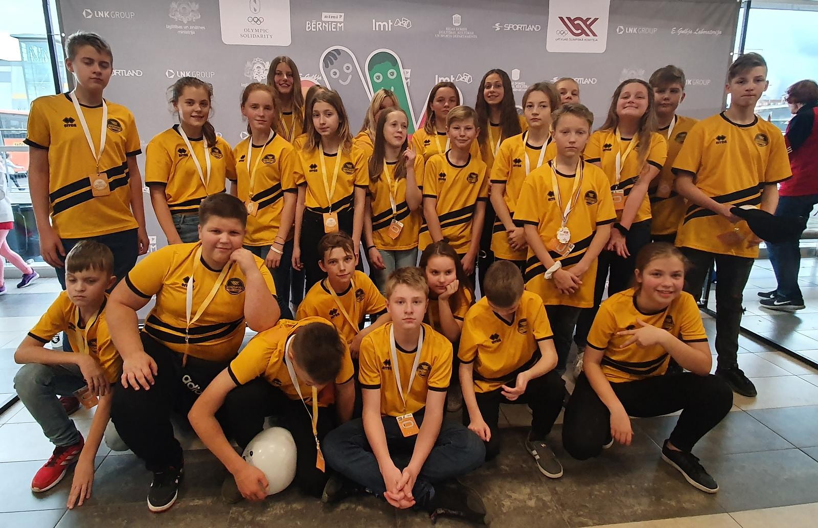 Četras Liepājas skolu klases sportos katru dienu