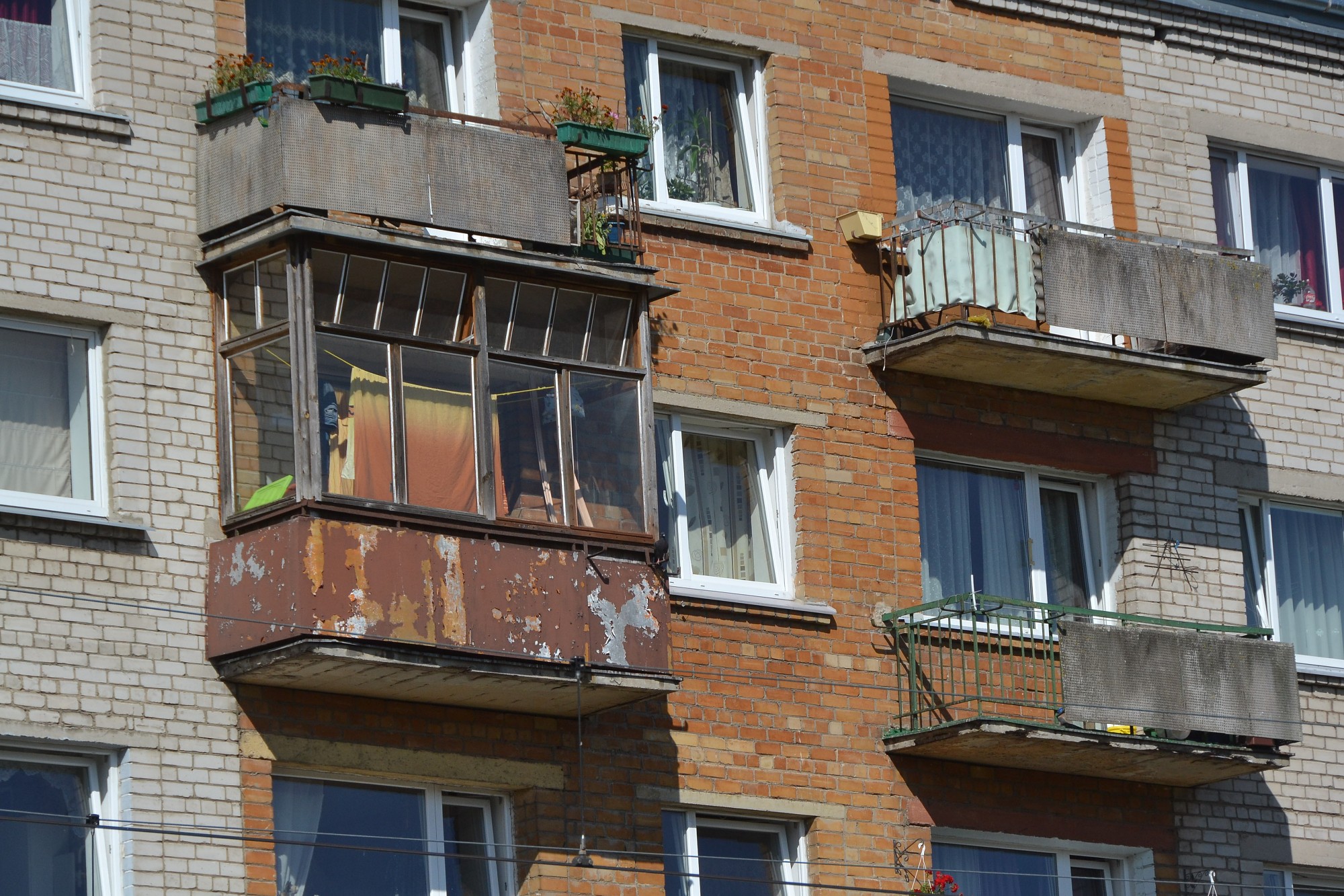 Liepājas pašvaldība izsolīs 66 vienistabas dzīvokļus