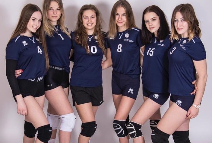 U16 volejbolistes aizvada kausa izcīņas finālu