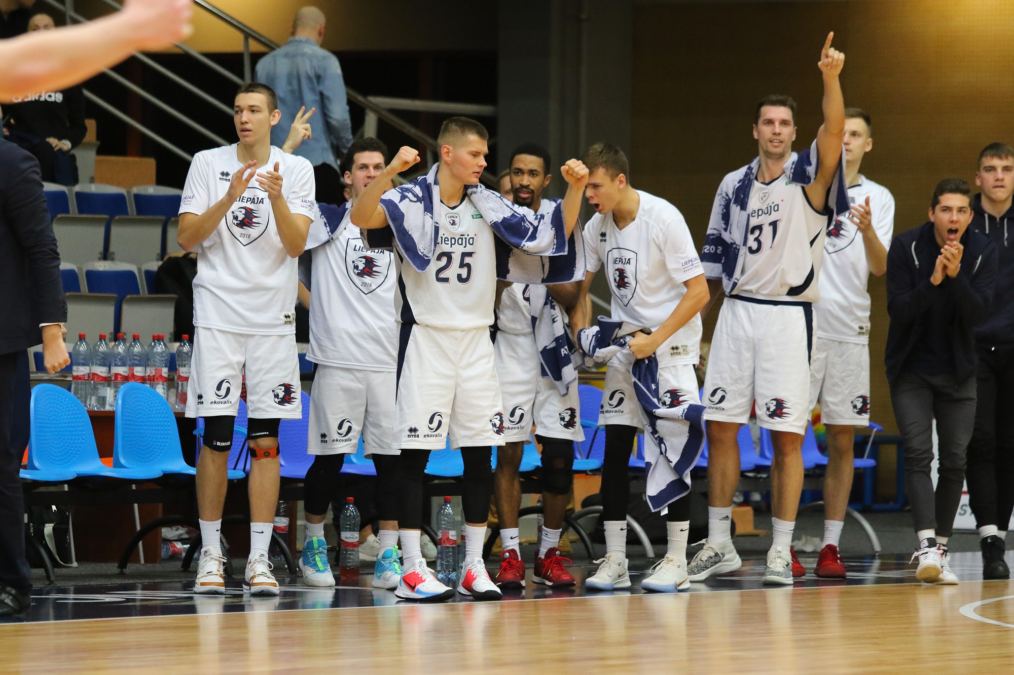 Svētdien divas saistošas basketbola spēles