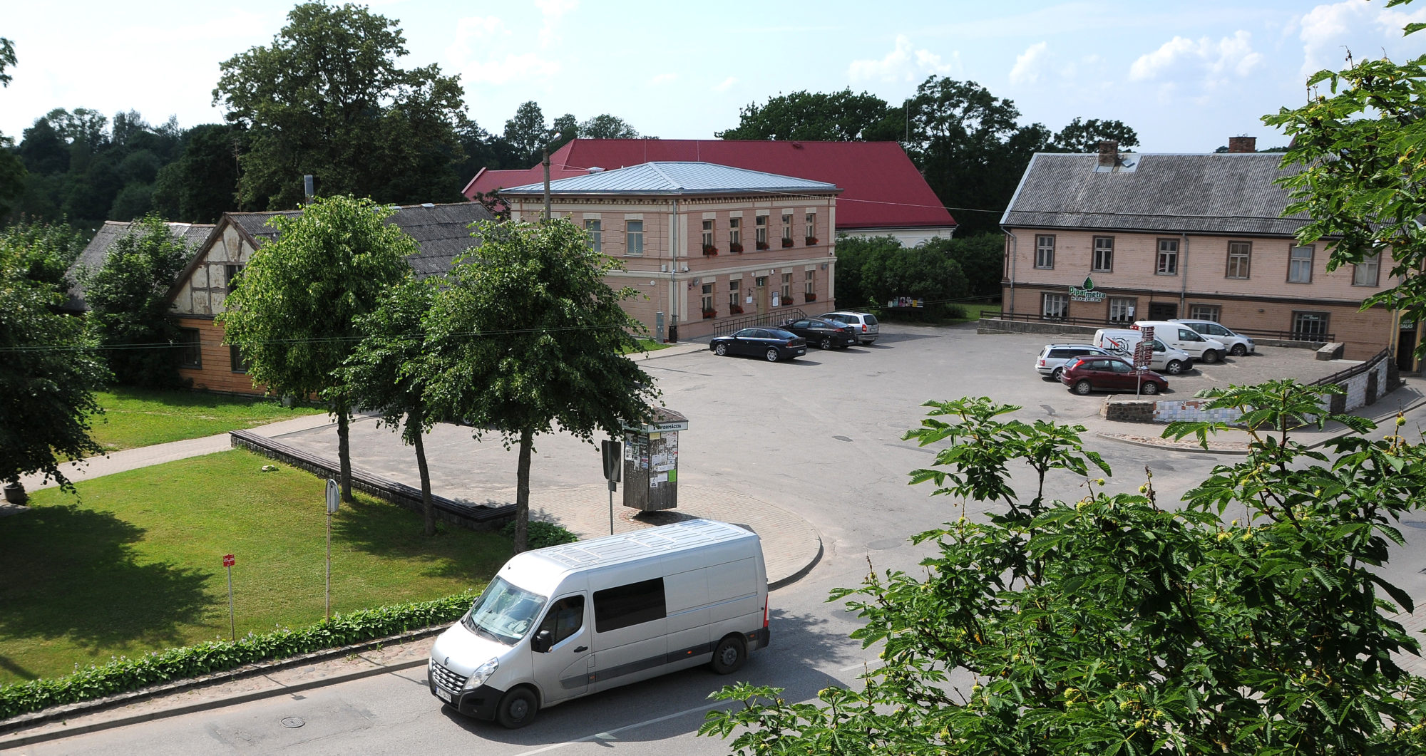 Aizputes novada bāriņtiesa jaunās telpās