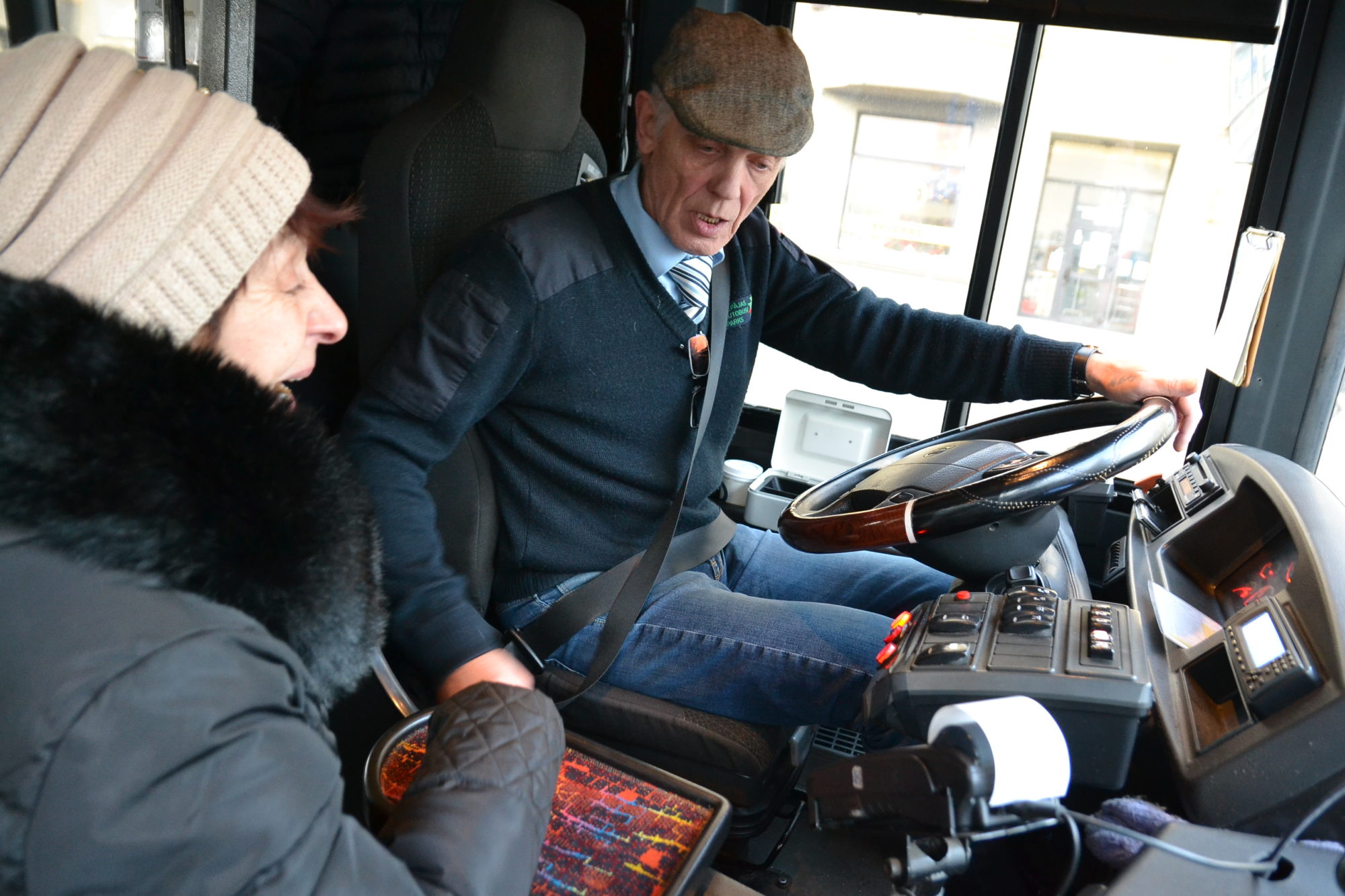 Grobiņas autobusa pasažieri bezspēcīgi un nīgri