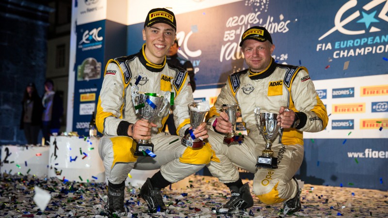 Sesks izcīna otro vietu Zviedrijas WRC posma junioru klasē