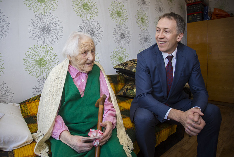 Sveic liepājnieci Mariju Dēklavu 106 gadu jubilejā