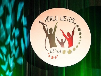 Nedēļas nogalē Liepājā notiks bērnu un jauniešu vokālo ansambļu un solistu konkurss ”Pērļu lietus”