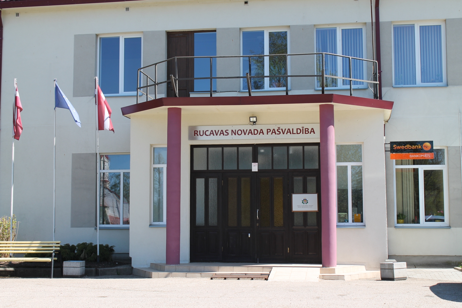 Pašvaldības maksimāli ierobežojušas pakalpojumu sniegšanu klātienē