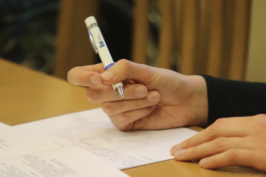 Valsts pārbaudījumi vidējās izglītības pakāpes iegūšanai norisināsies klātienē