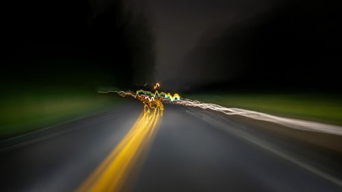 Pilsētā traucas ar 144 km/h lielu ātrumu