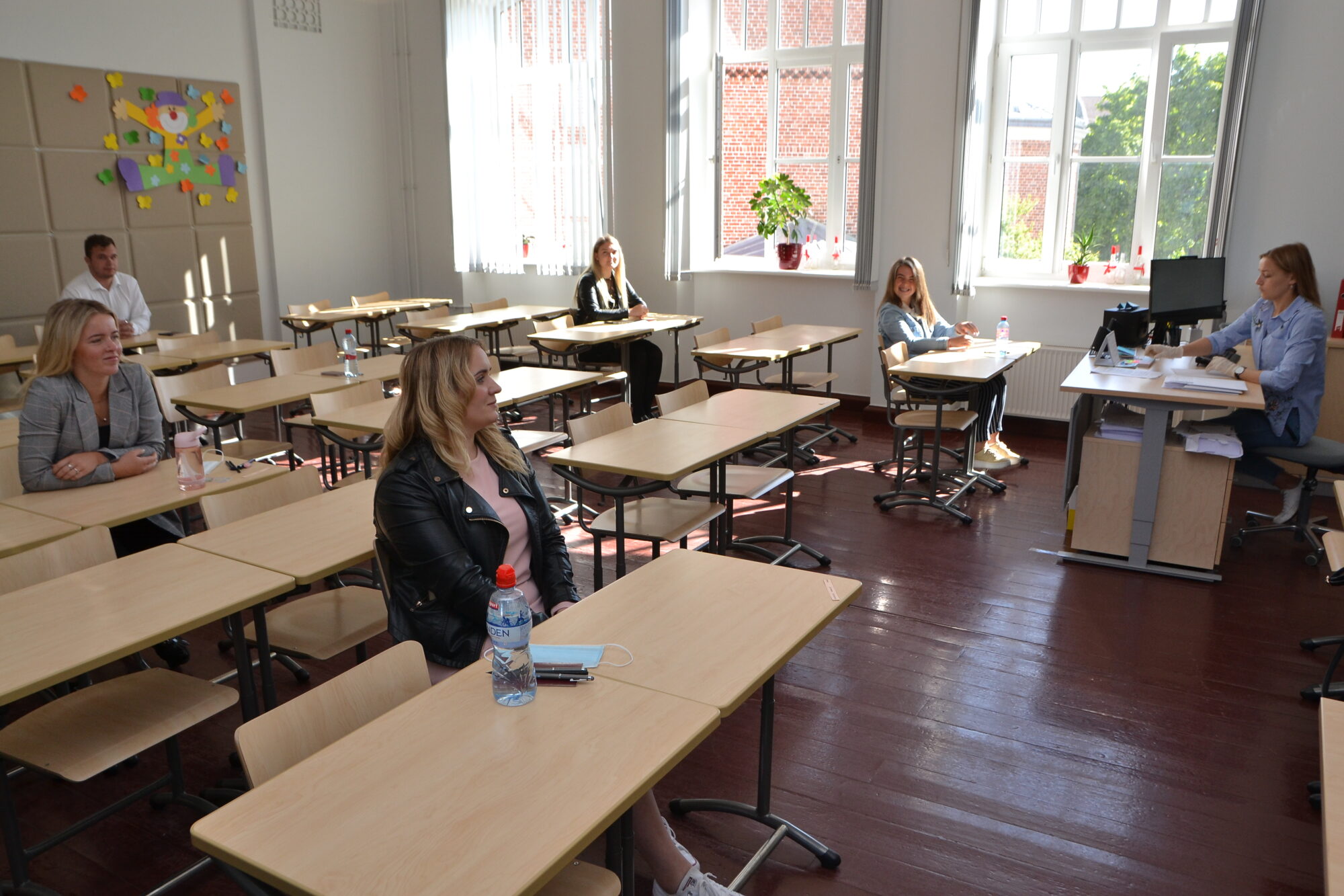 Pirmais eksāmens pandēmijas laikā 12. klasēm – angļu valodā