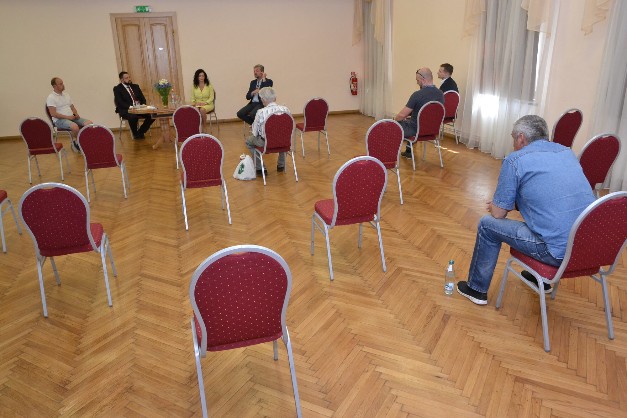 Par pandēmijas ziloni istabā – tikšanās ar “KPV LV” pārstāvjiem