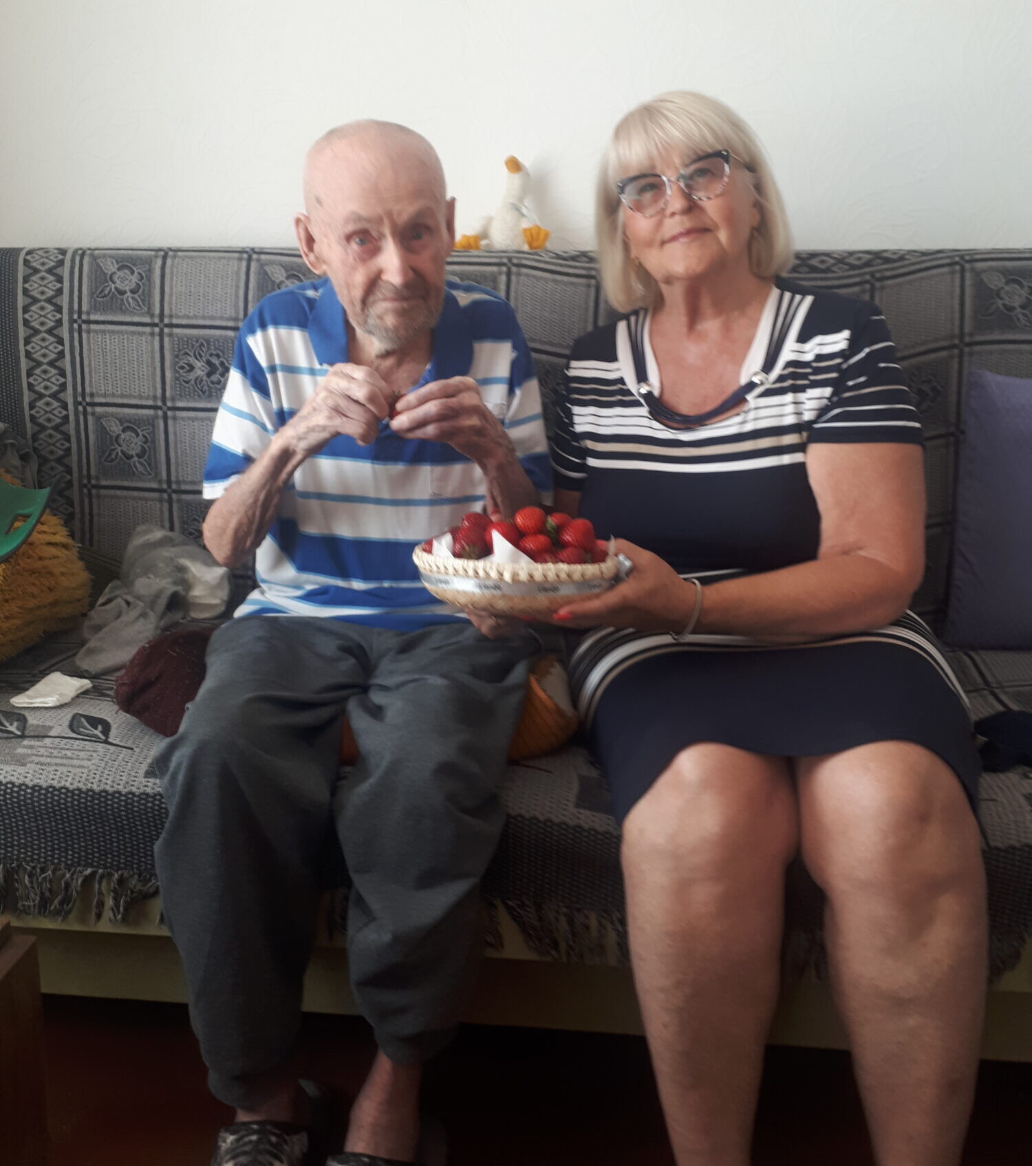Simts gadu jubilejā sveic liepājnieku Ernestu Krūmiņu