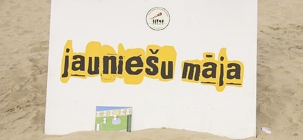Iespēja jauniešiem piedalīties projektā ”Iededz gaismu sabiedrībā”