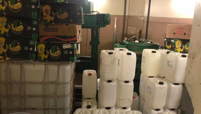 VID konstatējis personu grupu, kas no dezinfekcijas līdzekļa ražojis alkoholu
