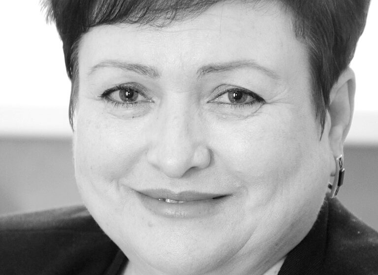Elvīra Nikiforova: Kāpēc cilvēki ļaujas krāpniecībai?
