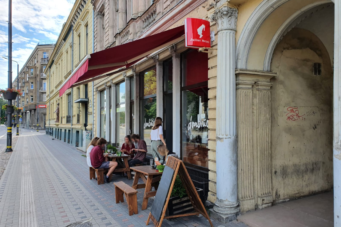 Sešu Liepājas publisku vietu apmeklētājiem risks inficēties ar Covid-19. 14 dienas jānovēro veselība