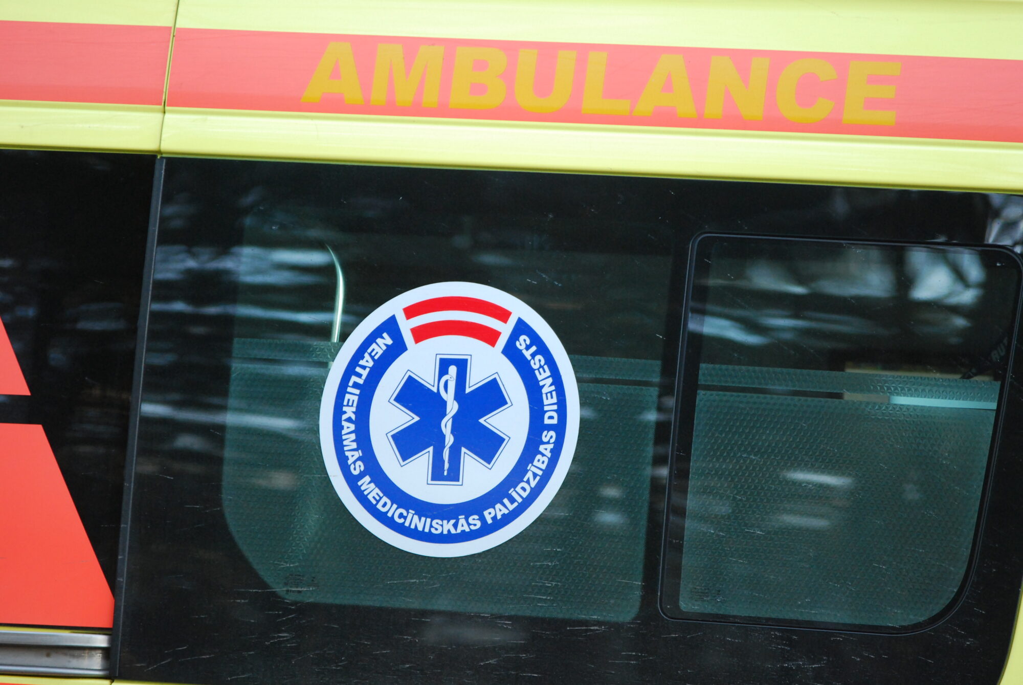 Avārijā uz autoceļa Ventspils – Grobiņa dzīvību zaudēja vīrietis