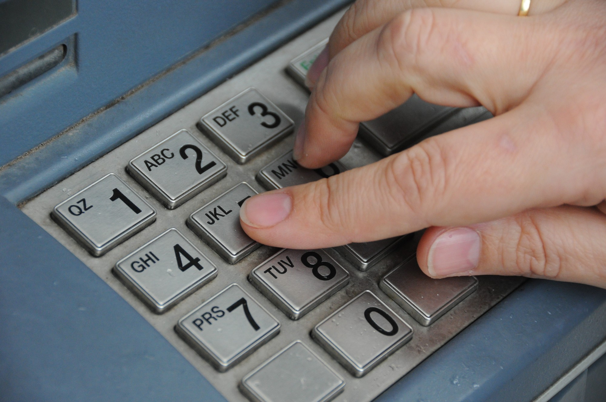 Novērsti traucējumi bankas “Citadele” karšu un maksājumu terminālu un “Luminor” bankas bankomātu un POS termināļu darbībā