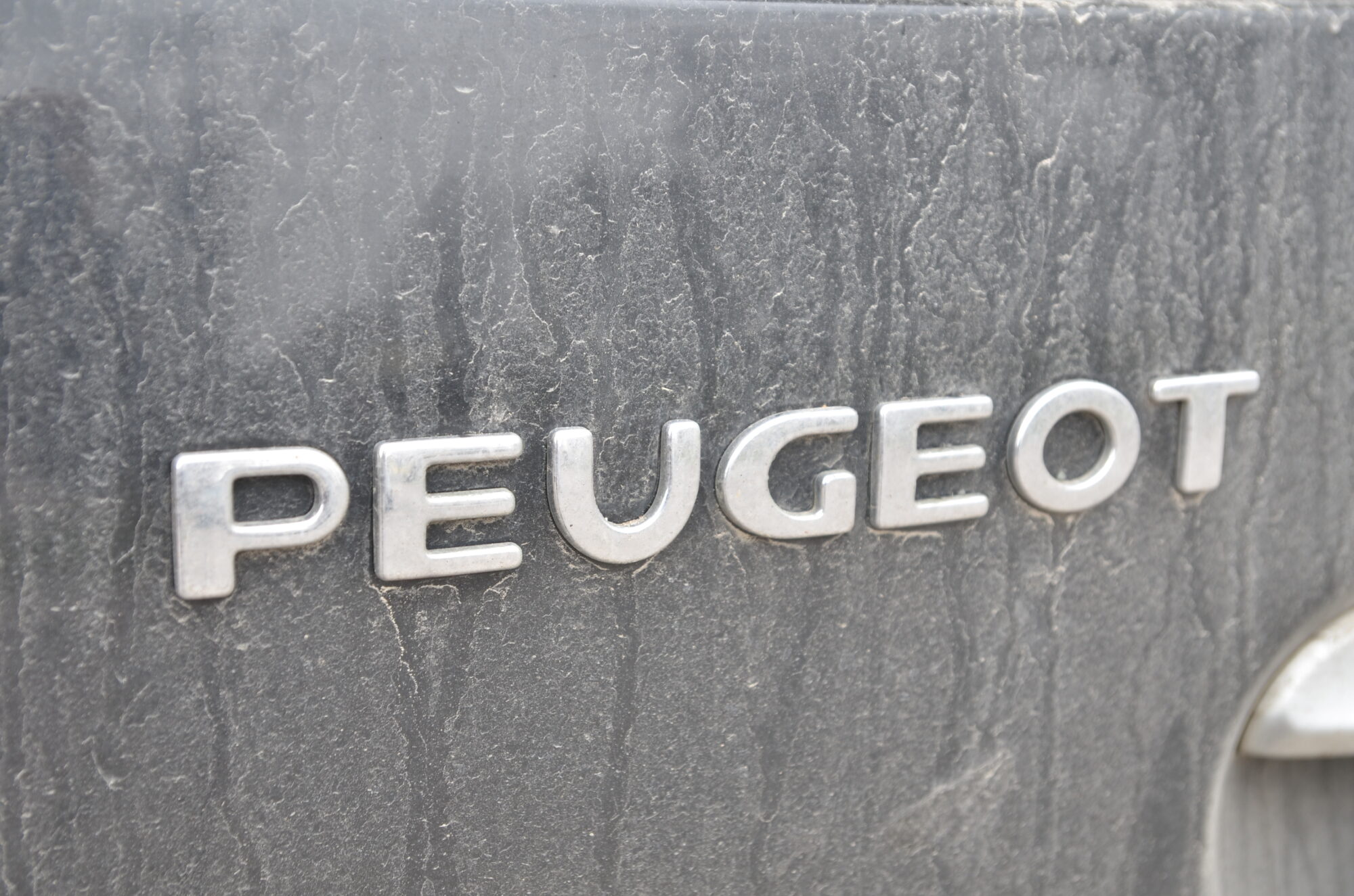 Priekulē mopēda vadītājs aizbēg no negadījuma vietas