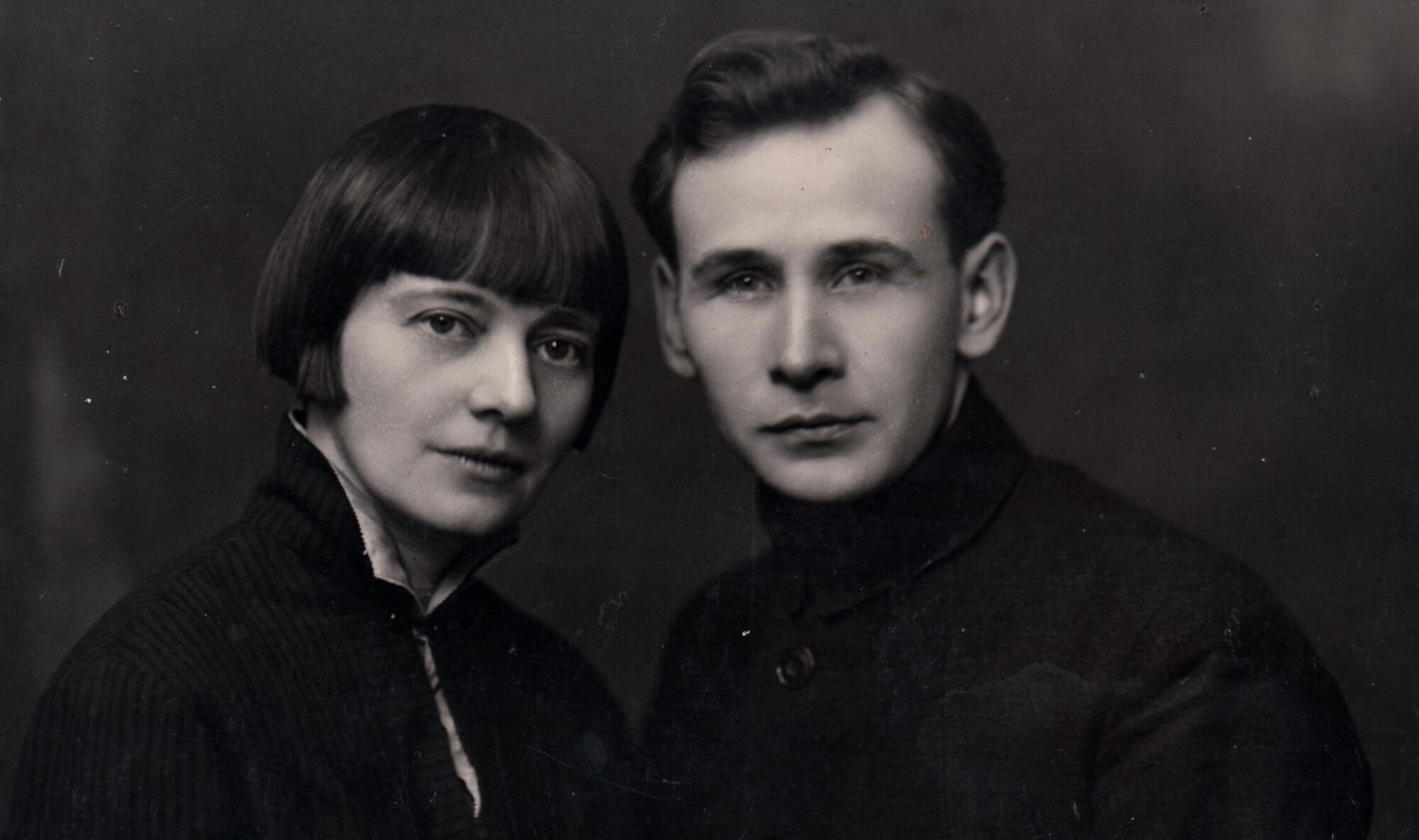 Parādi, mīlestība un dzeja. Liepājnieki no bojāejas izglābuši 575 vēstules un fotogrāfiju krājumu