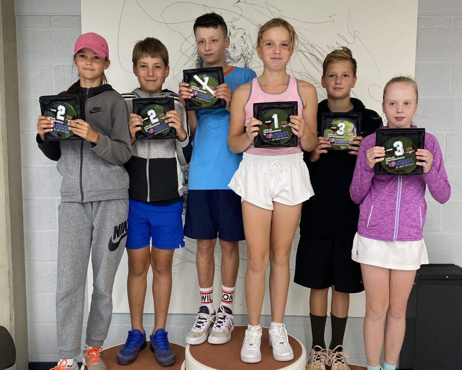 Liepājas U12 tenisa meistarsacensībās triumfē liepājnieki