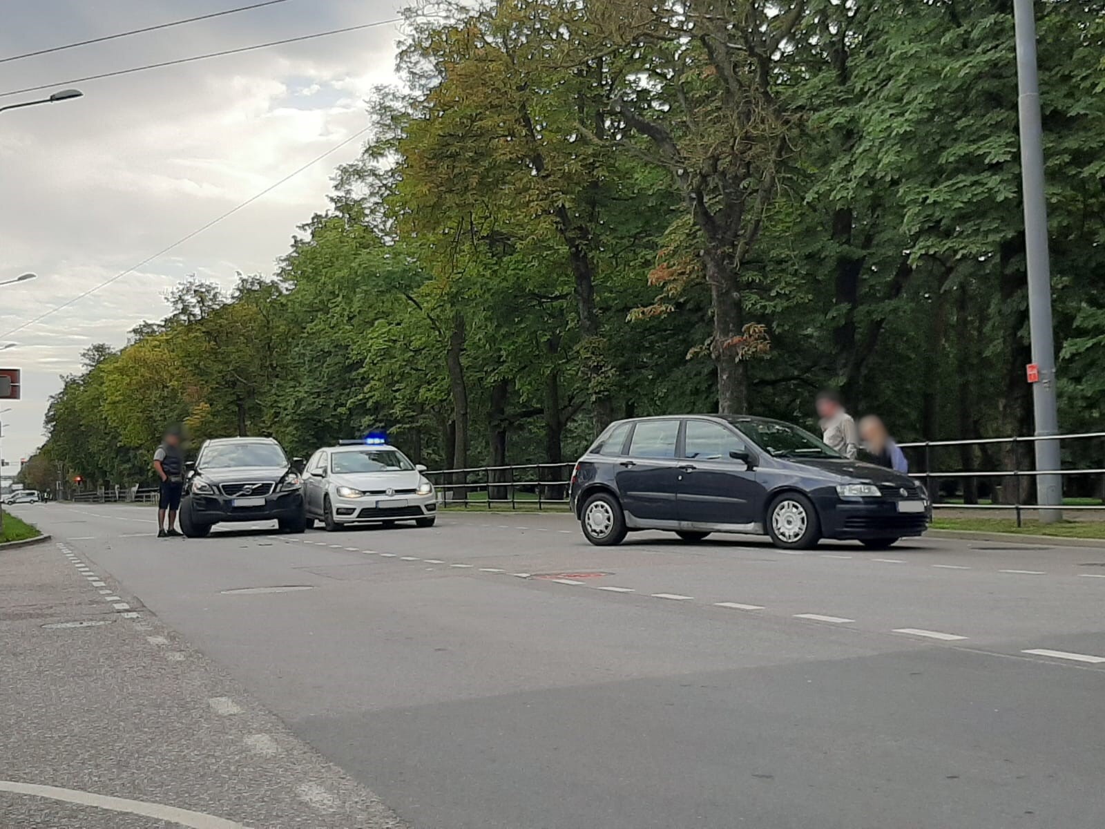 Vairāku automašīnu sadursmes bez cietušajiem
