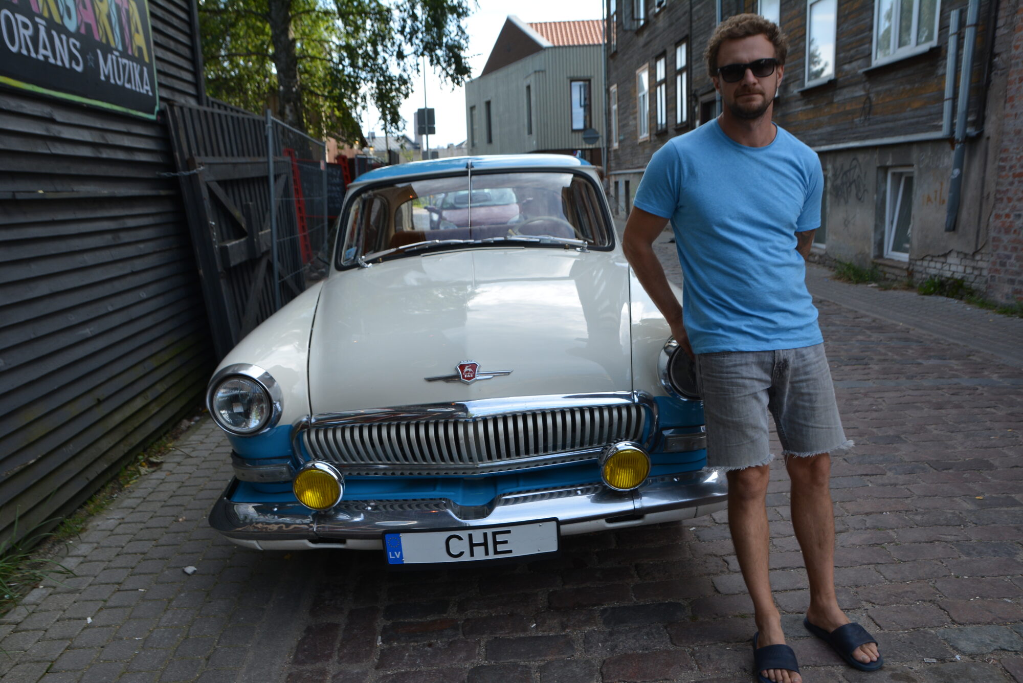“Ja tev ir “Volga”, tad tu visu dzīvē esi sasniedzis”. Kaspars Čekotins atradis savu auto