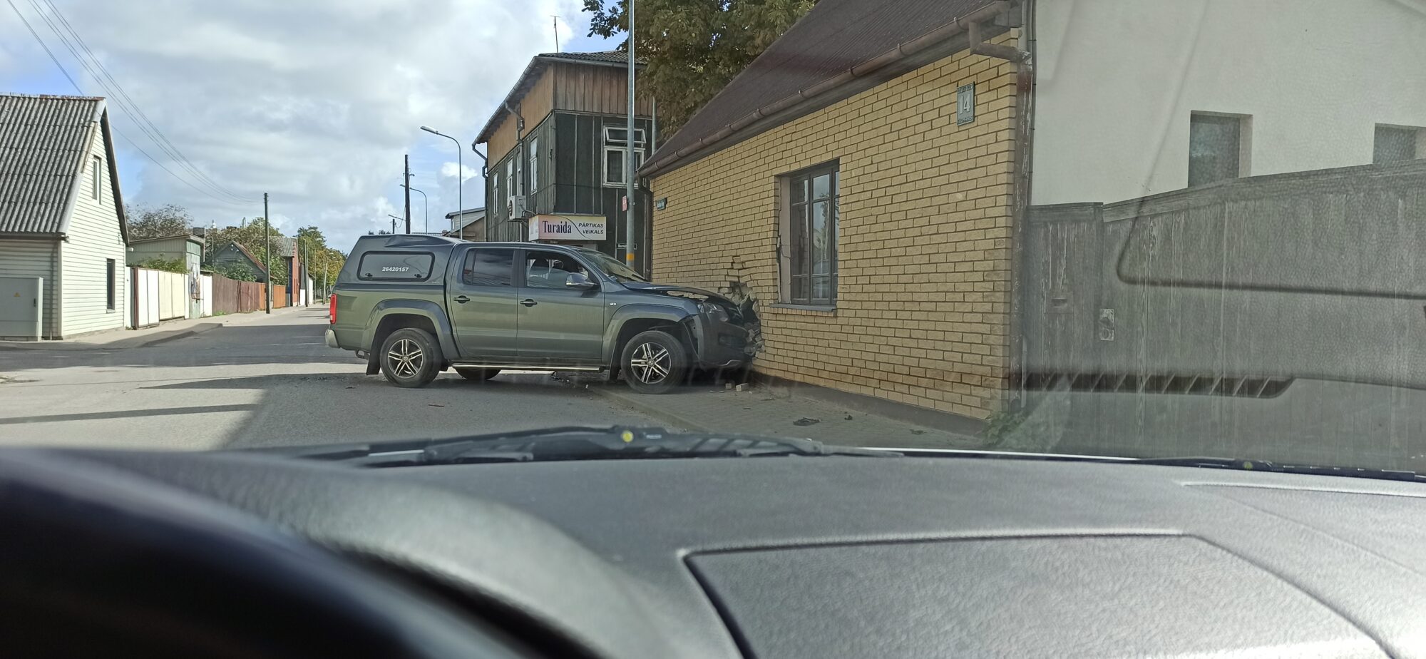 Satiksmes negadījumā Lauku un Bernātu ielas krustojumā cieš 7 cilvēki
