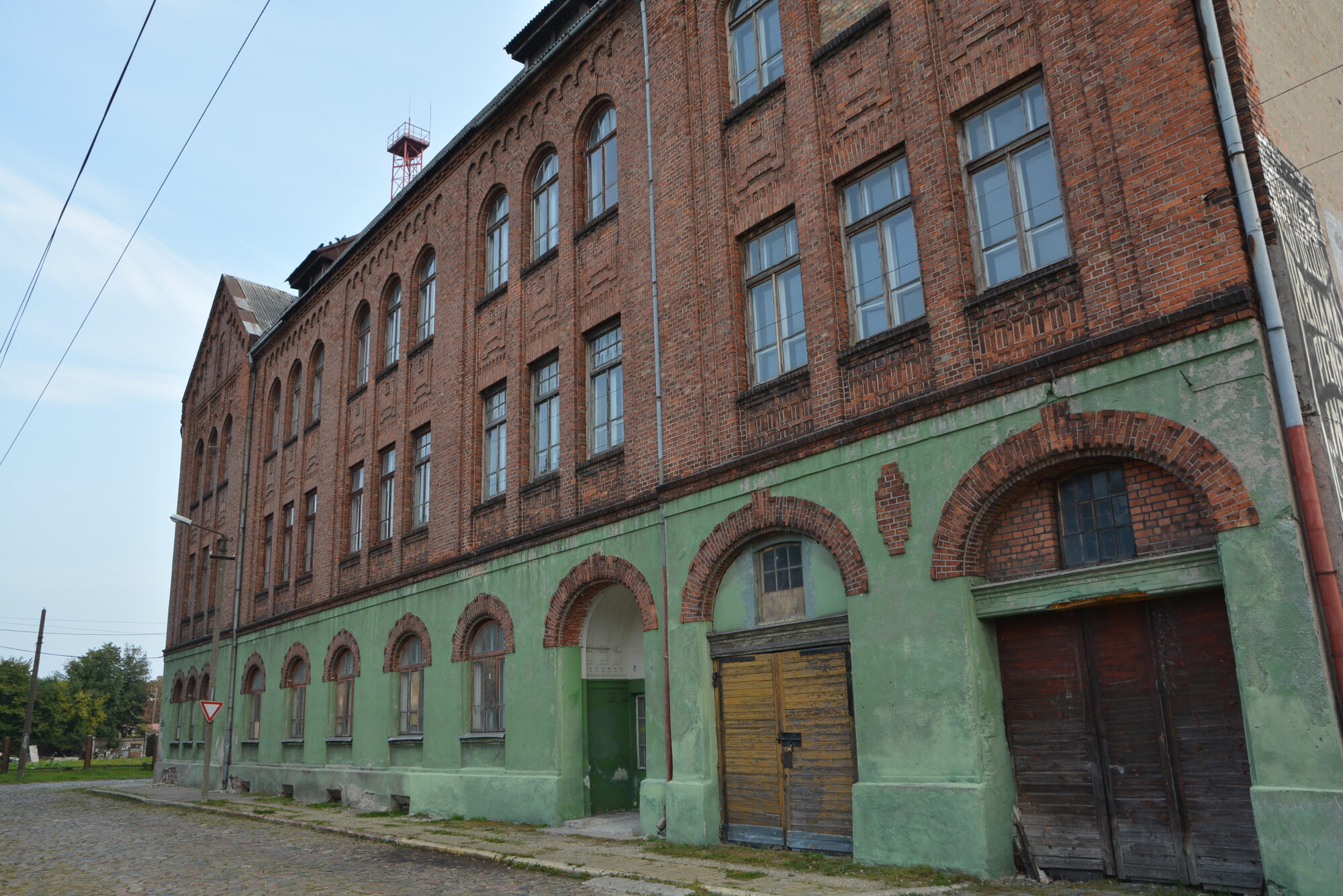 Izsola bijušās kopmītnes Baseina ielā