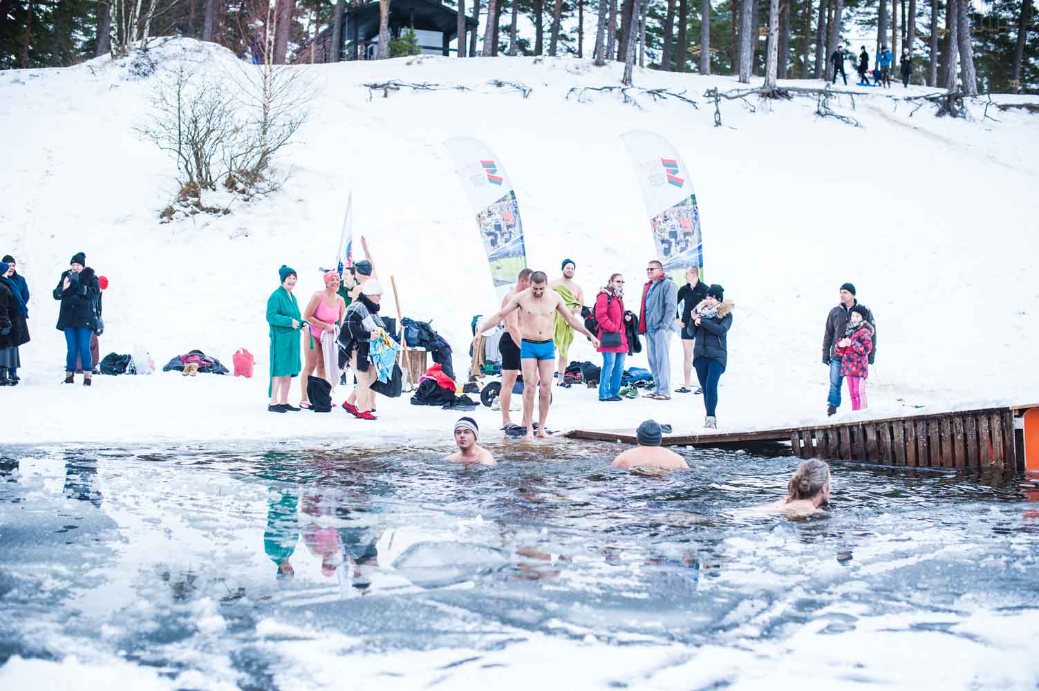 Liepājas ”roņi” atklās jauno sezonu; ziemas peldēšana atzīta par tautas sportu
