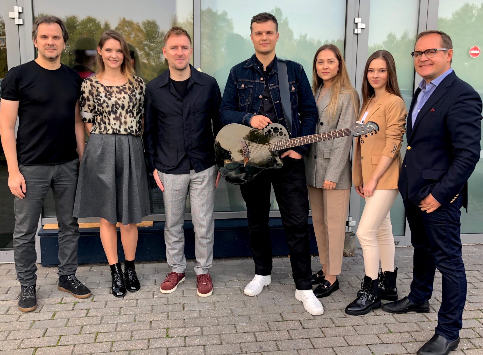 Grupa ”Saldās sejas” ar dziesmu ”Oktobris” turpina ikmēneša dziesmu izaicinājumu