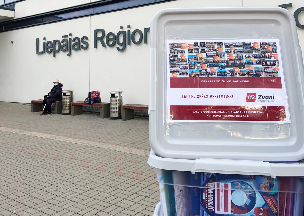 Šonedēļ četrās Kurzemes slimnīcās ugunsdzēsēji glābēji nogādā ”Spēka kastes”