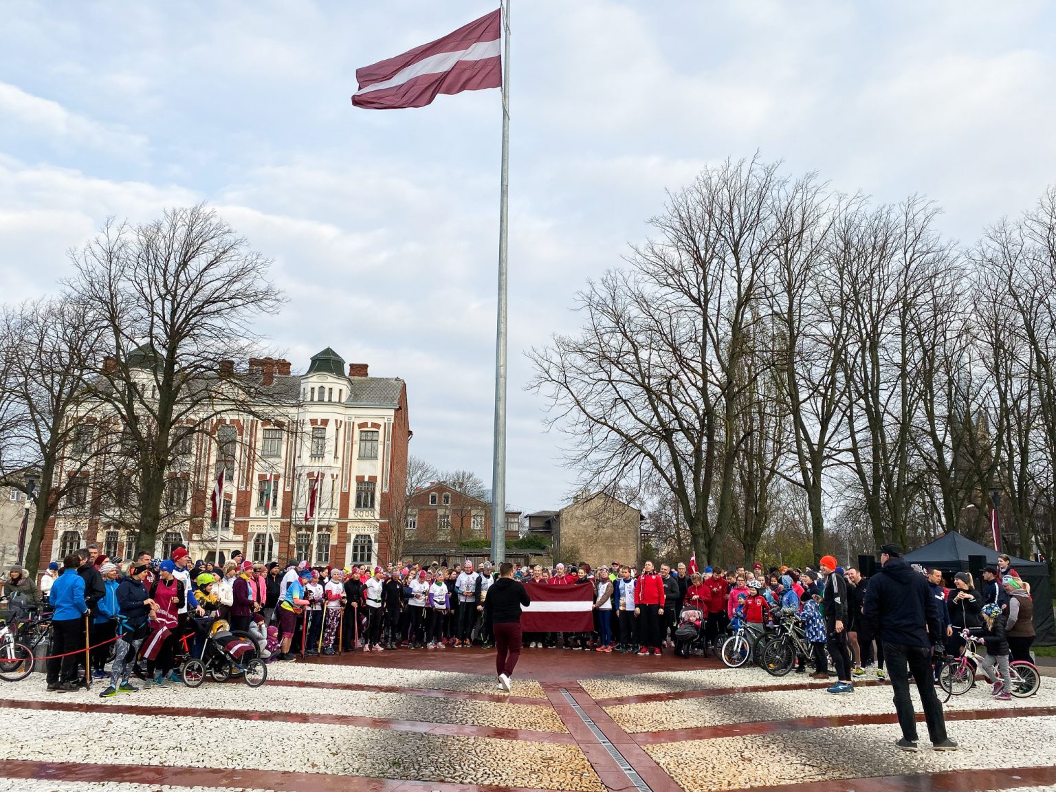 Aicina sveikt Latviju jubilejā ar skrējienu Liepājas ielās