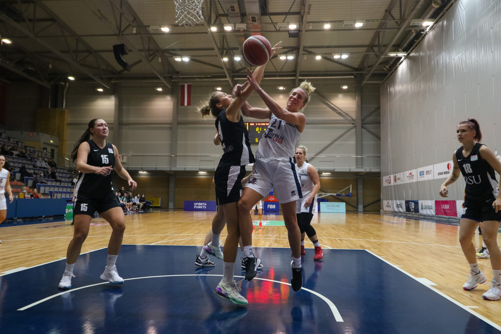 Liepājas basketbolistes gaida uz spēli janvārī