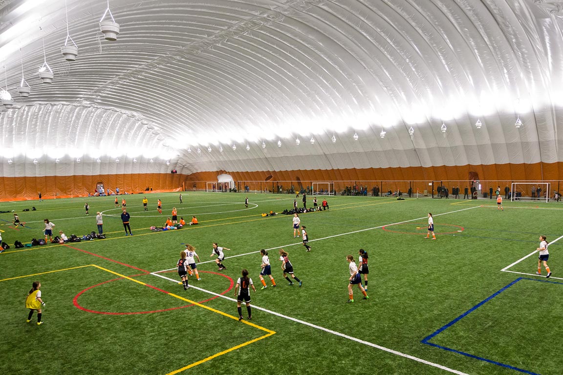 Liepājā plānots uzstādīt futbola halli