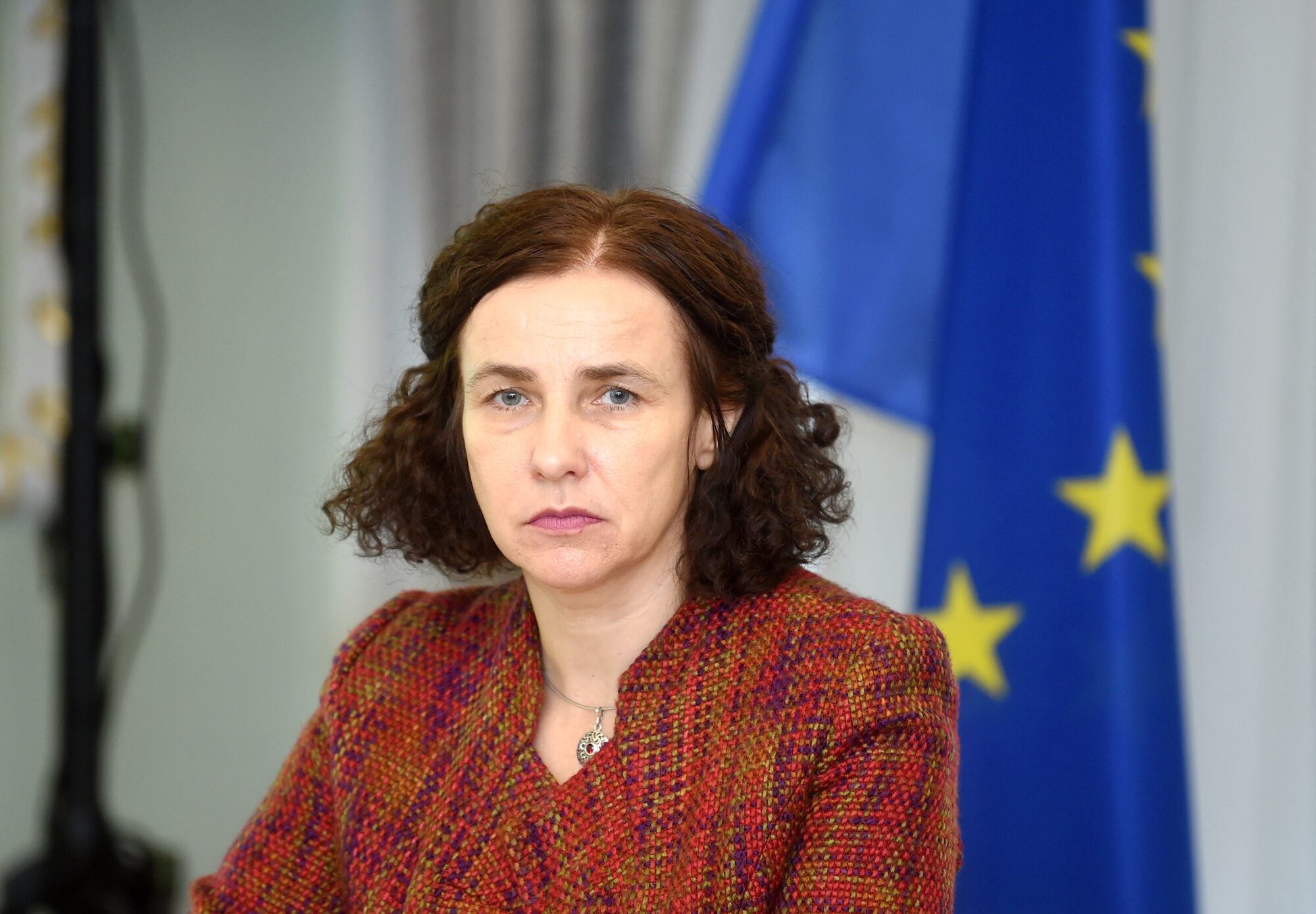 Šuplinska: Lēnās vakcinācijas dēļ attālinātās mācības skolās turpināsies līdz mācību gada beigām